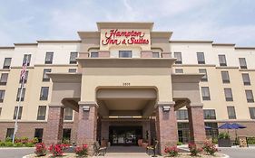 Hampton Inn & Suites Pittsburgh Harmarville