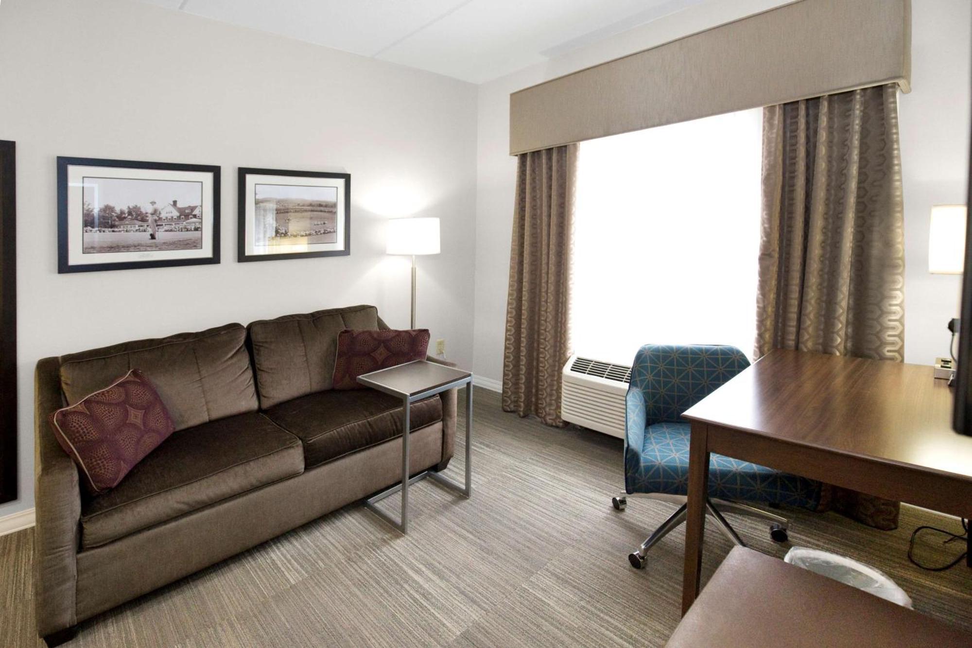 Hampton Inn & Suites - Pittsburgh/Harmarville, Pa Exterior photo